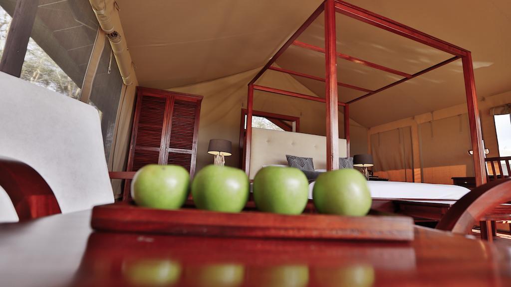 Kiboko Luxury Camp Hotel ไนวาชา ภายนอก รูปภาพ